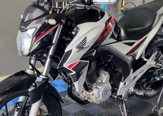 HONDA CB TWISTER HONDA CB TWISTER